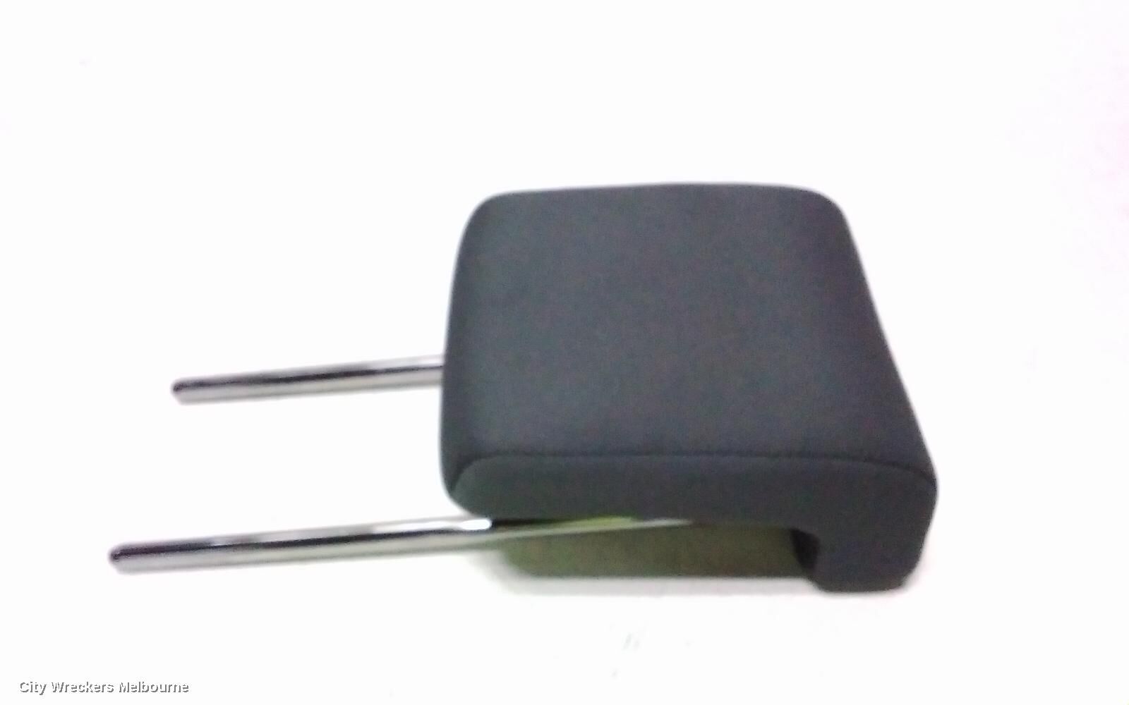 TOYOTA KLUGER 2017 Headrest
