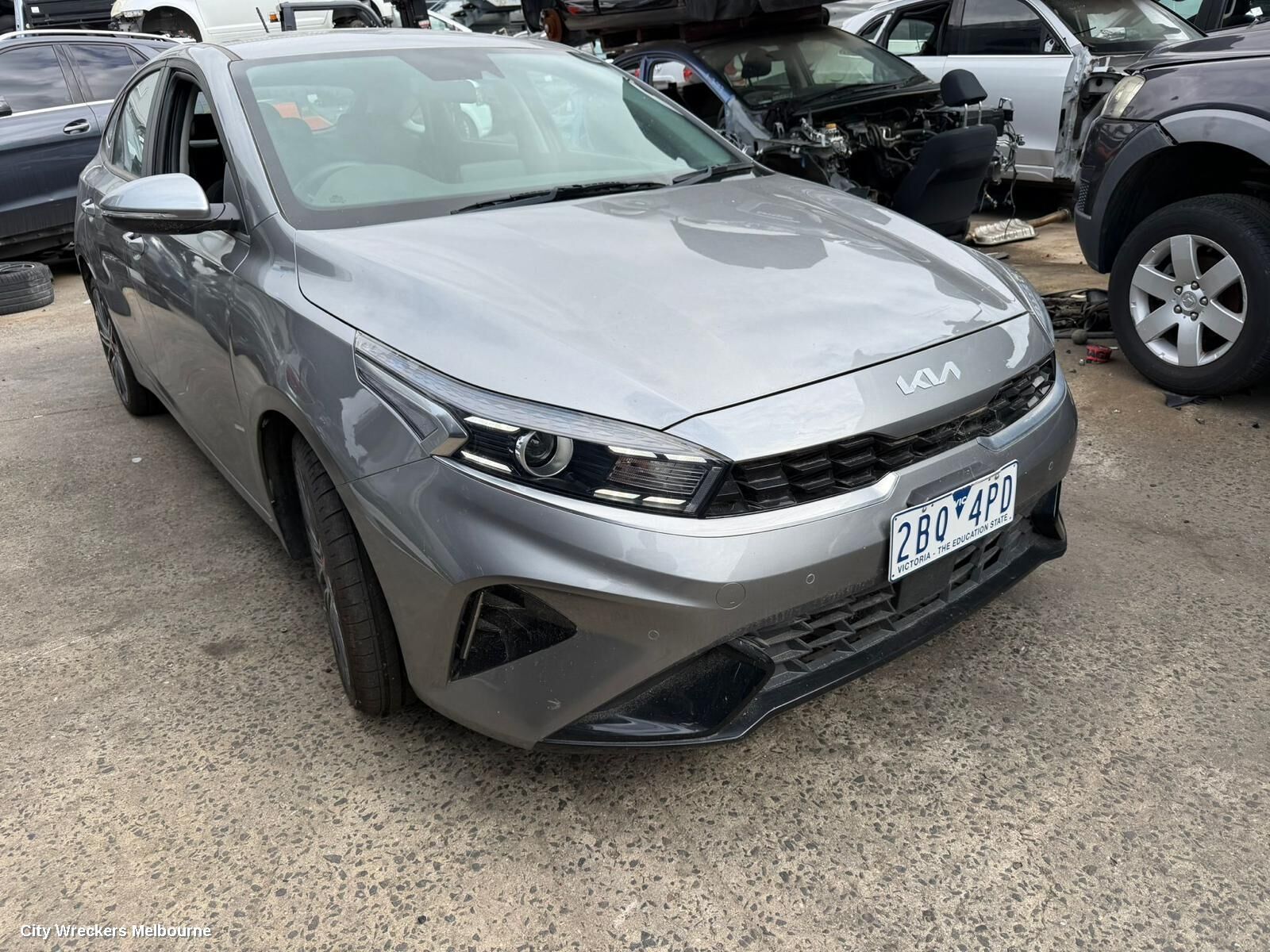 KIA CERATO 2022 Left Rear Door Window