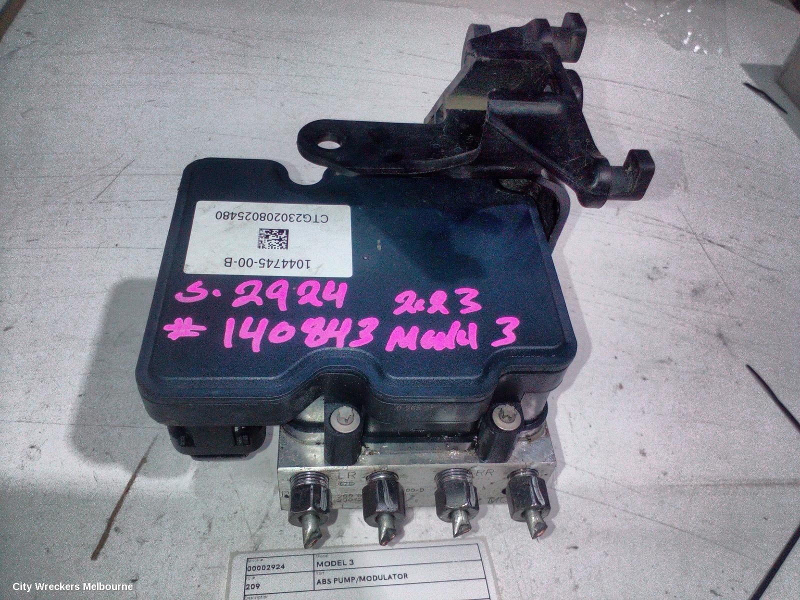 TESLA MODEL 3 2023 Abs Pump/Modulator