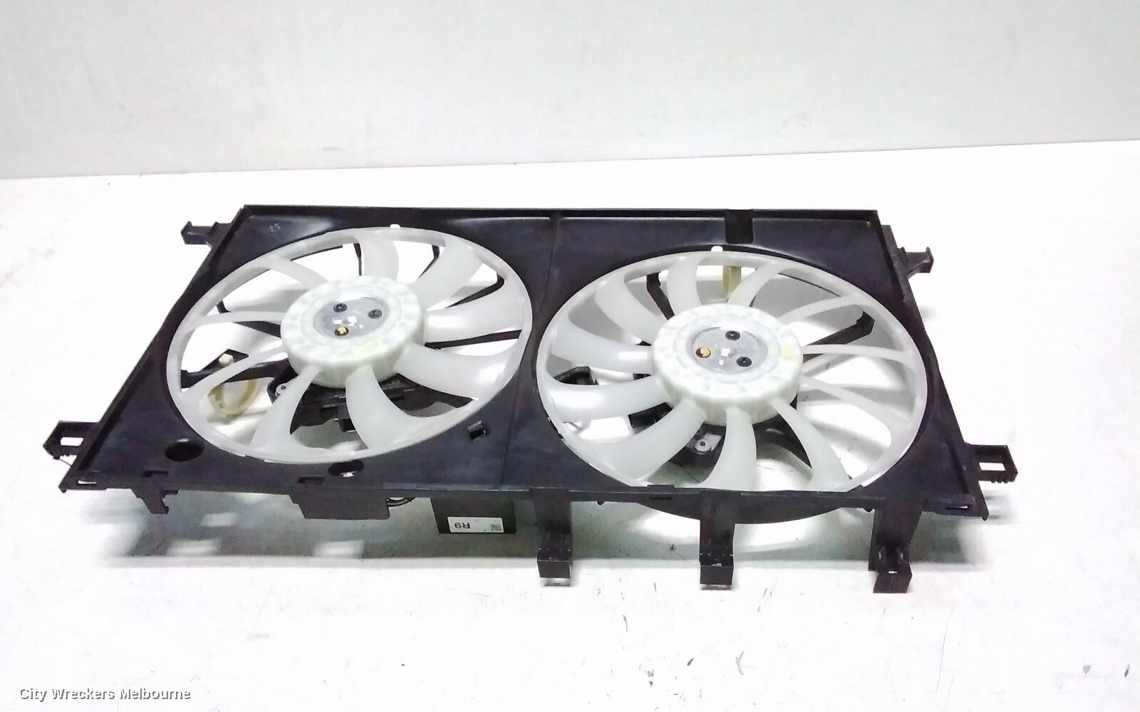 TOYOTA COROLLA 2020 Fan