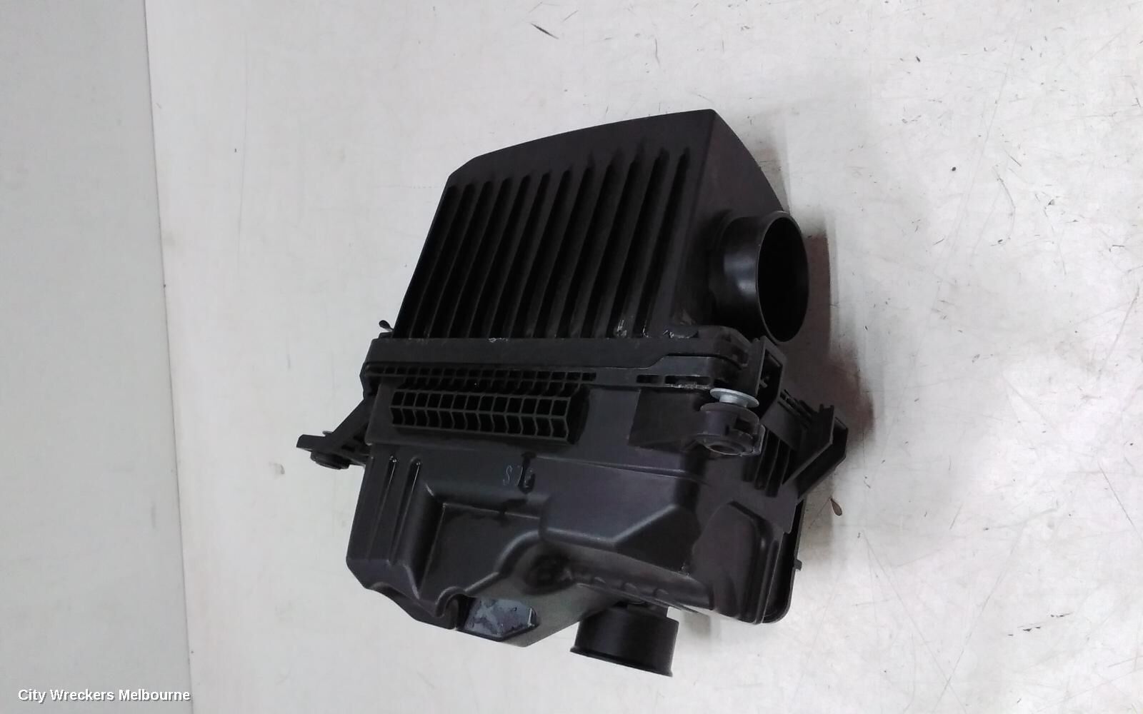 HYUNDAI VENUE 2023 Air Cleaner/Box