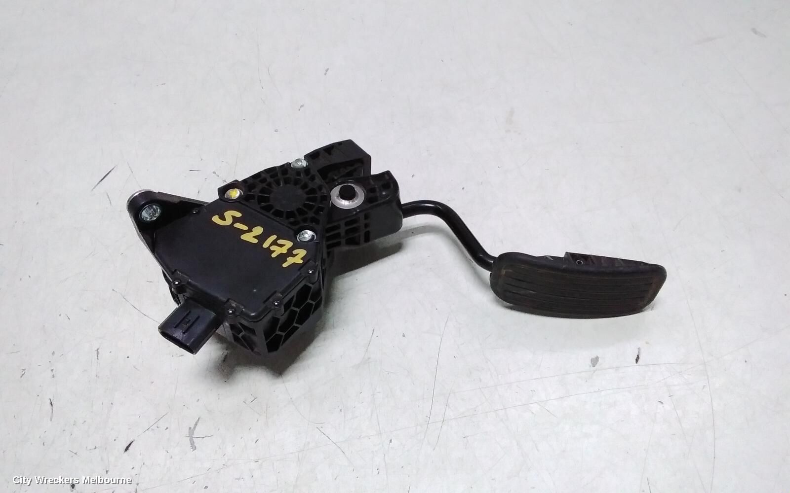 TOYOTA HIACE 2019 Pedal Assembly