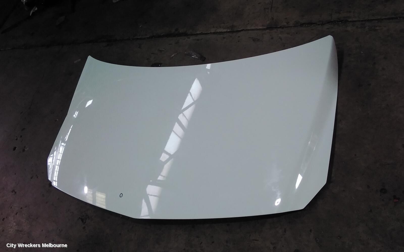 MERCEDES B CLASS 2013 Bonnet