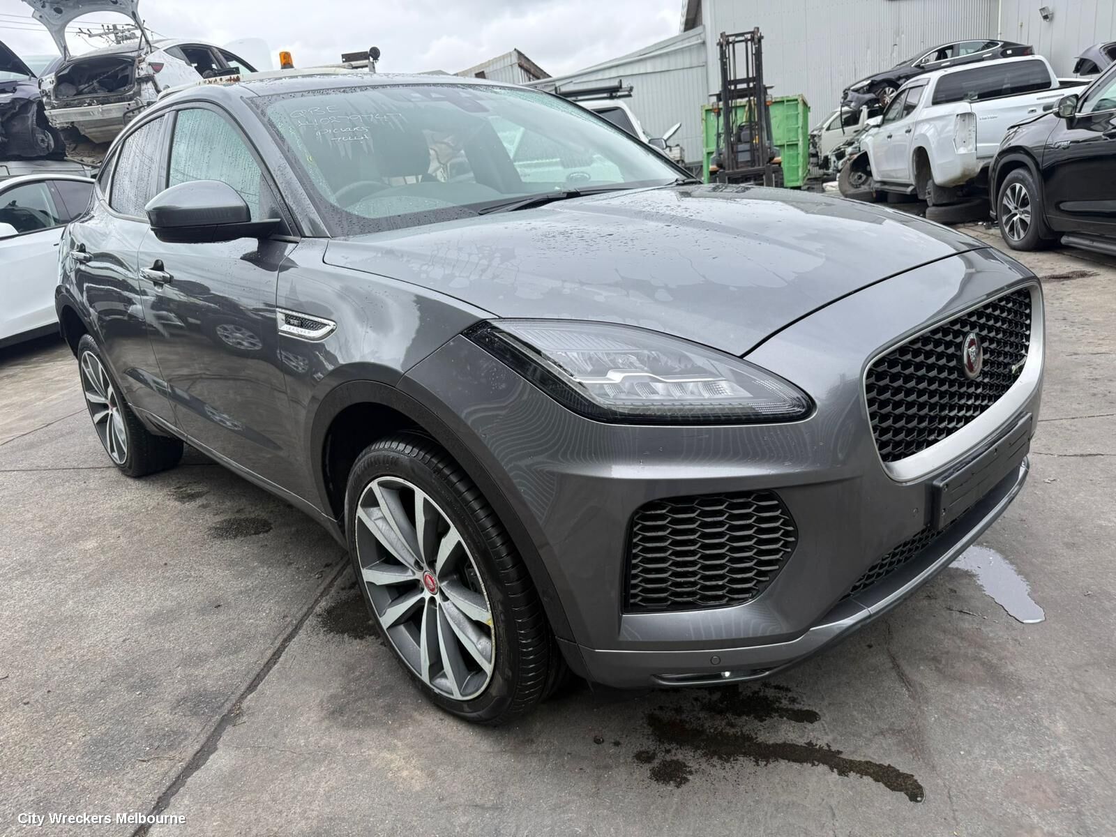 JAGUAR E PACE 2018 Windshield