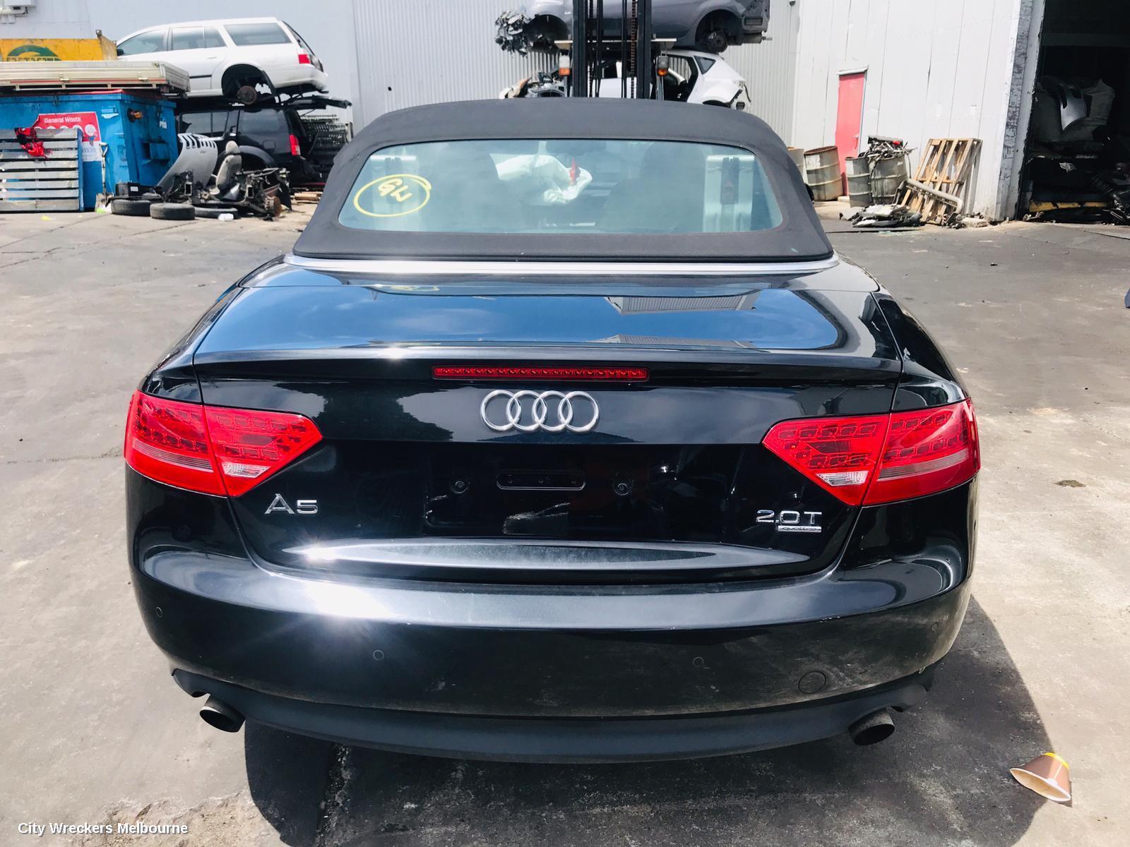 AUDI A5 2011 Mount