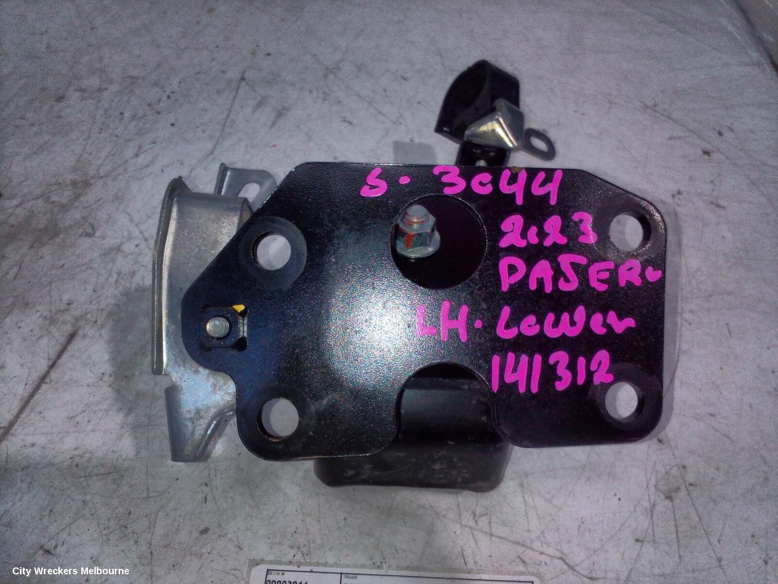 MITSUBISHI PAJERO 2023 Mount