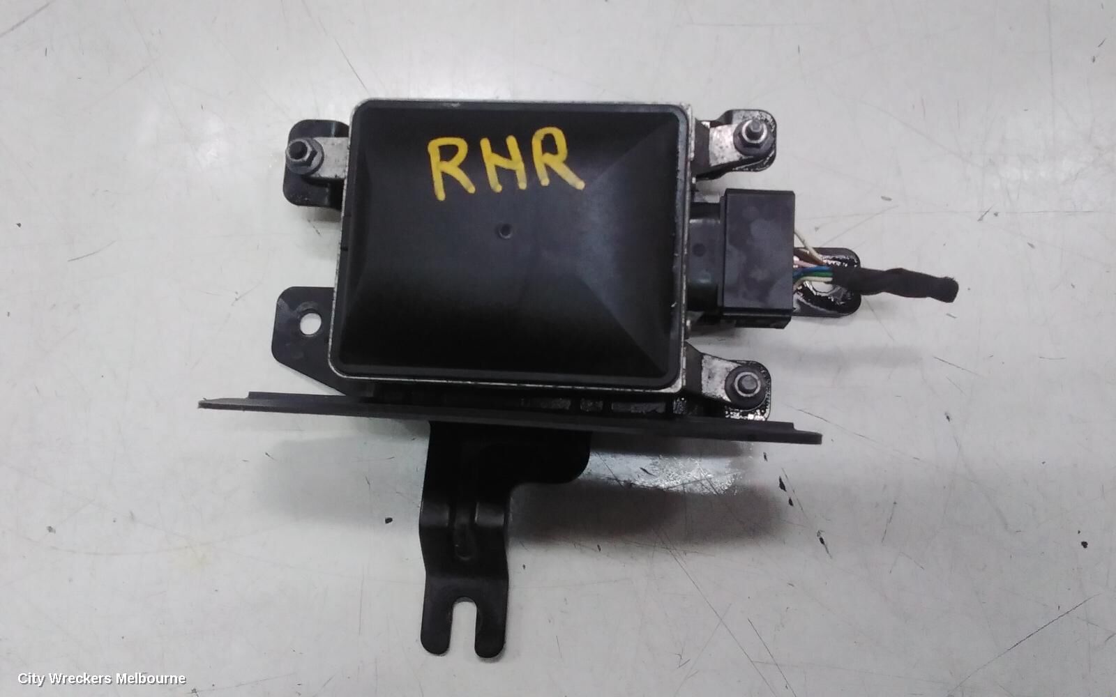 HYUNDAI GENESIS, DH, 11/14-01/18, 95821-B1100 REAR RIGHT BLIND SPOT SENSOR : 141404
