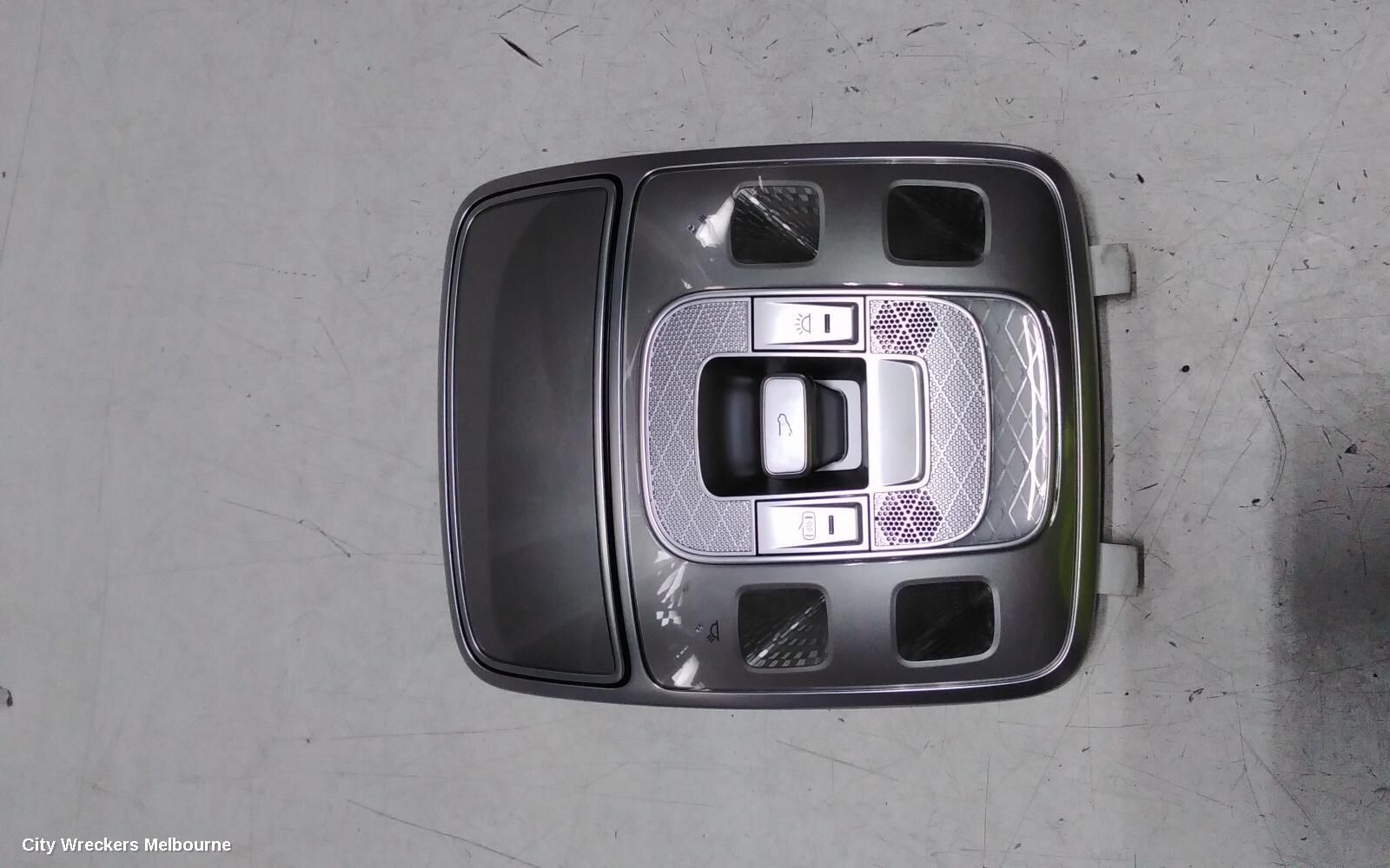 GENESIS GV70 2024 Courtesy Light