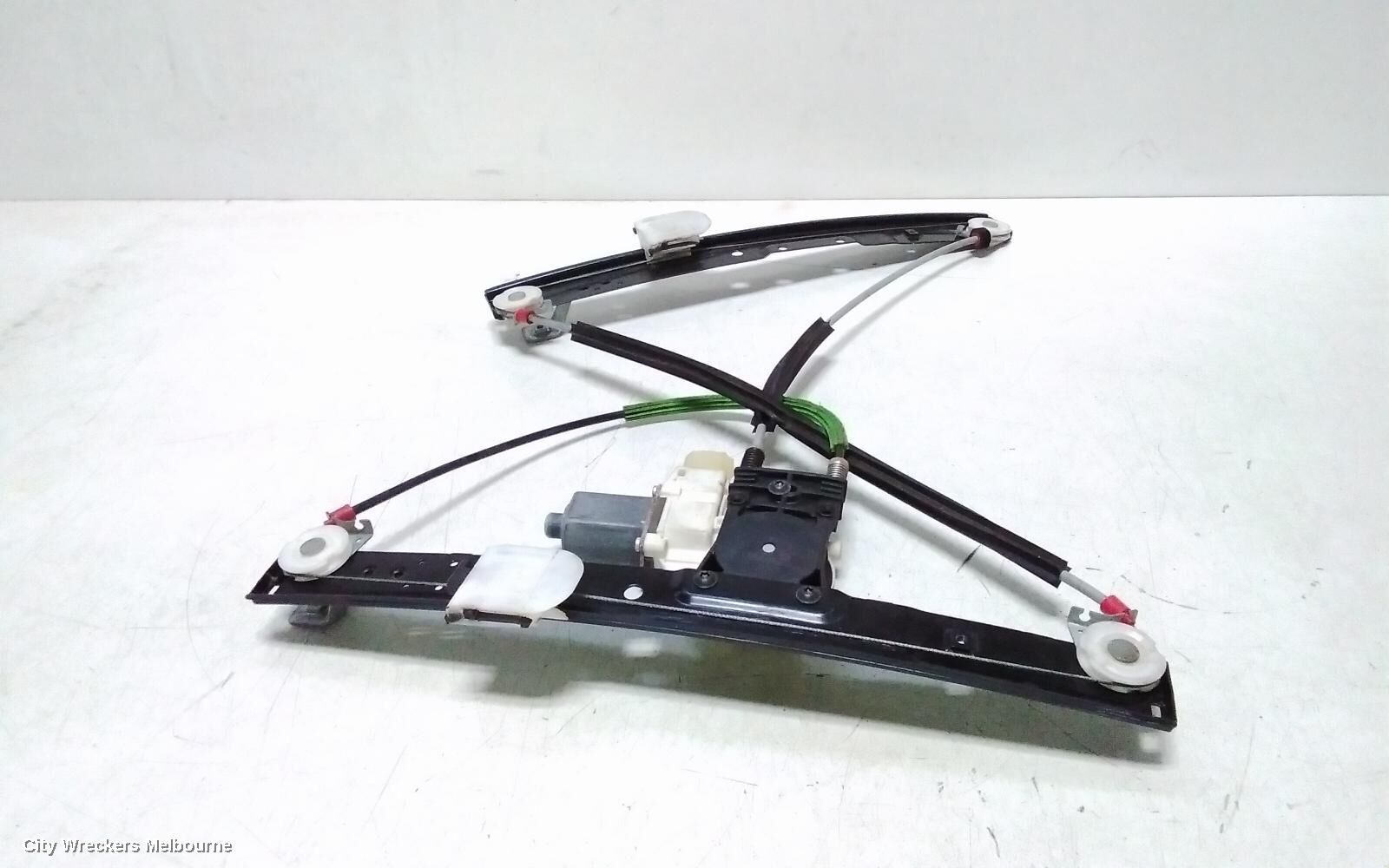 FORD MONDEO 2013 Right Front Window Reg/Motor