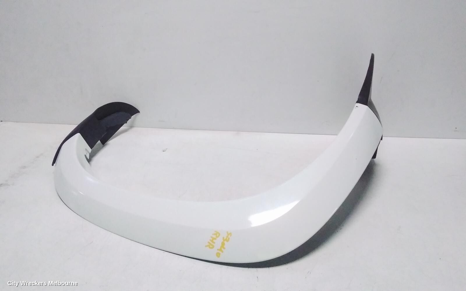 ISUZU DMAX 2011 Wheel Arch Flare
