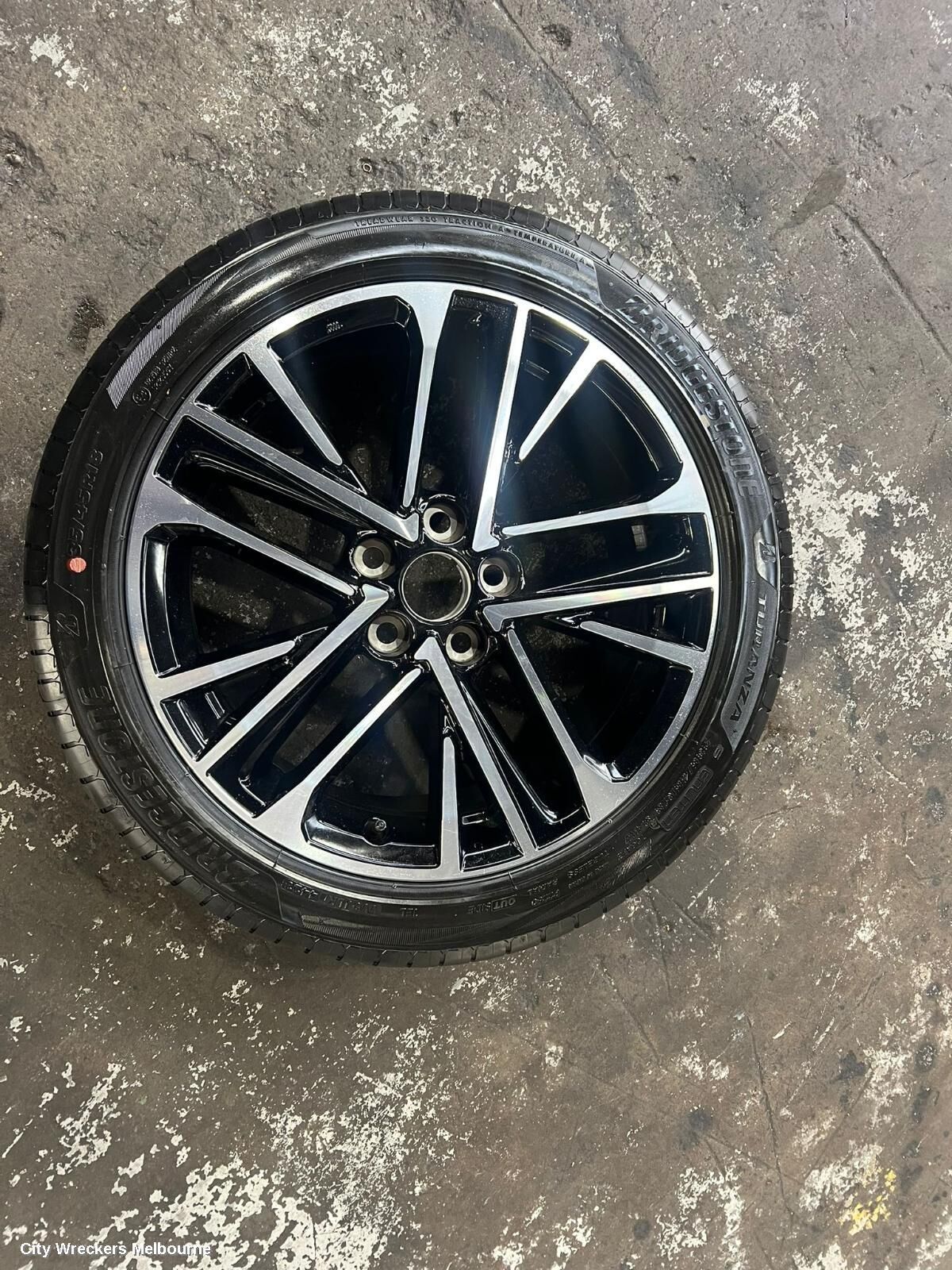 TOYOTA CAMRY 2025 Wheel Mag