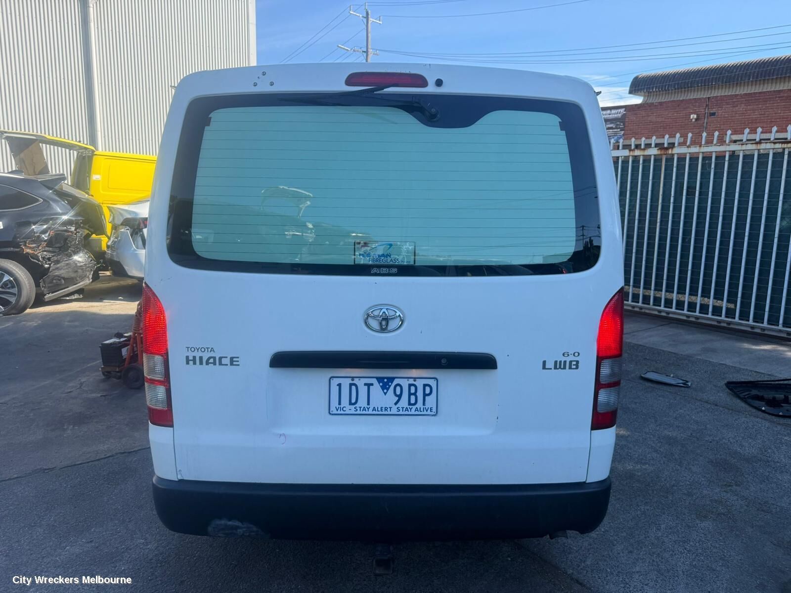 TOYOTA HIACE 2011 Right Taillight