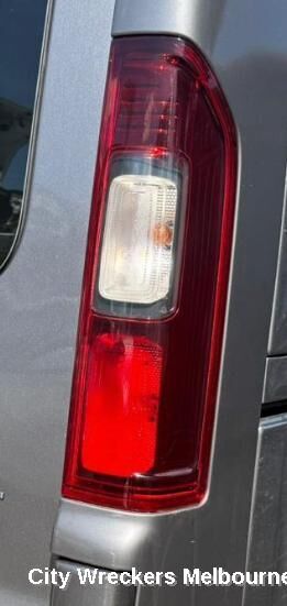 RENAULT TRAFIC 2019 Right Taillight