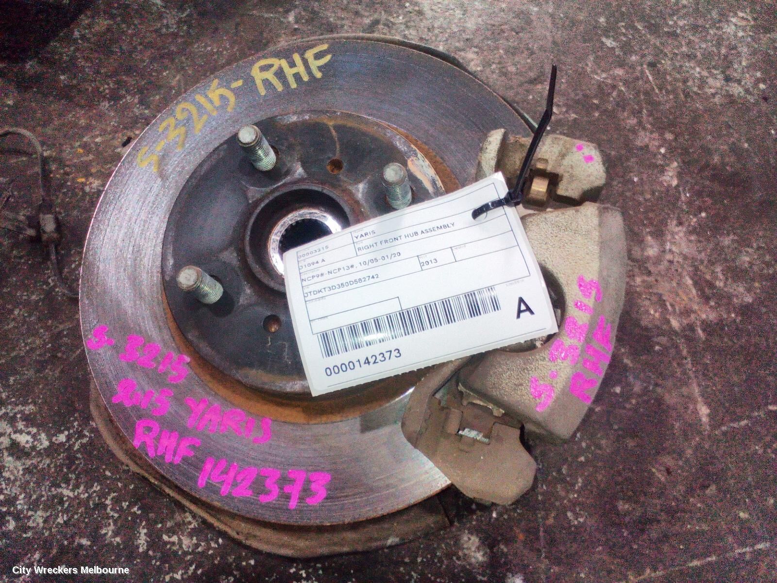 TOYOTA YARIS 2013 Right Front Hub Assembly