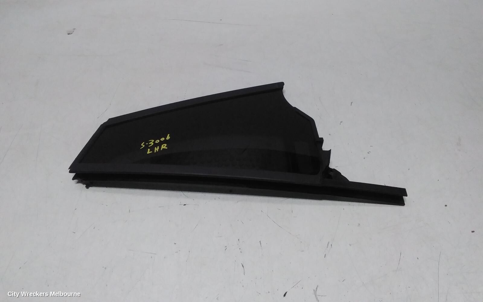 MERCEDES EQA 2024 Left Rear 1/4 Door Glass