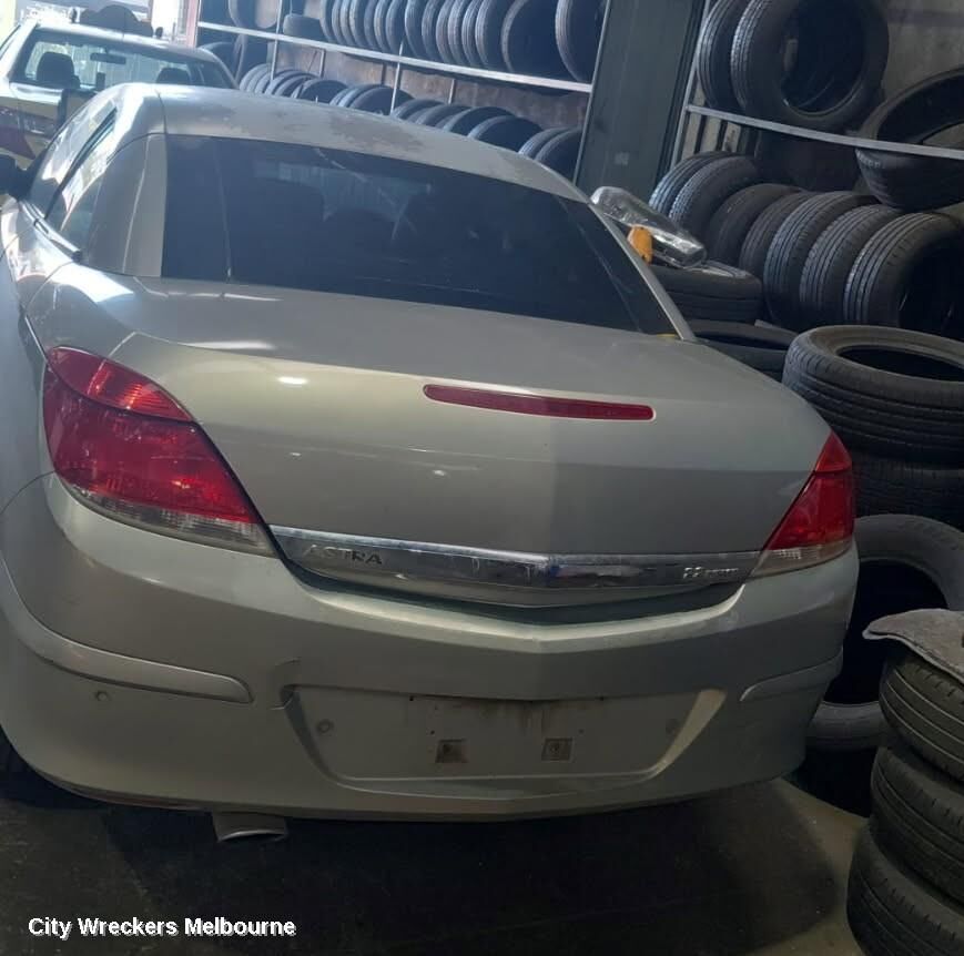 HOLDEN ASTRA 2009 Left Taillight