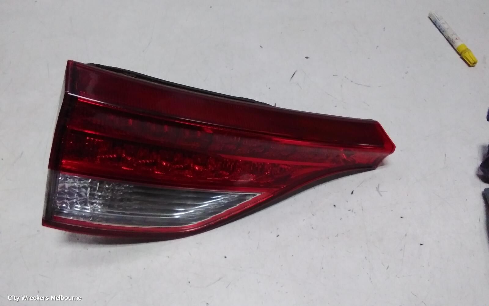 TOYOTA ESTIMA 2012 Rear Garnish