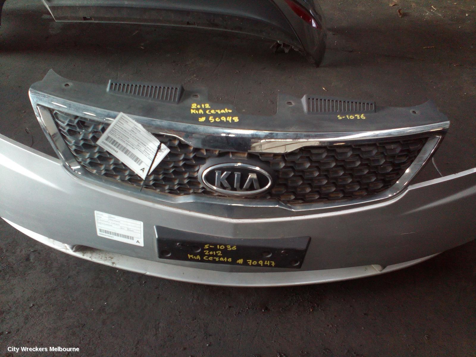 KIA CERATO 2012 Grille