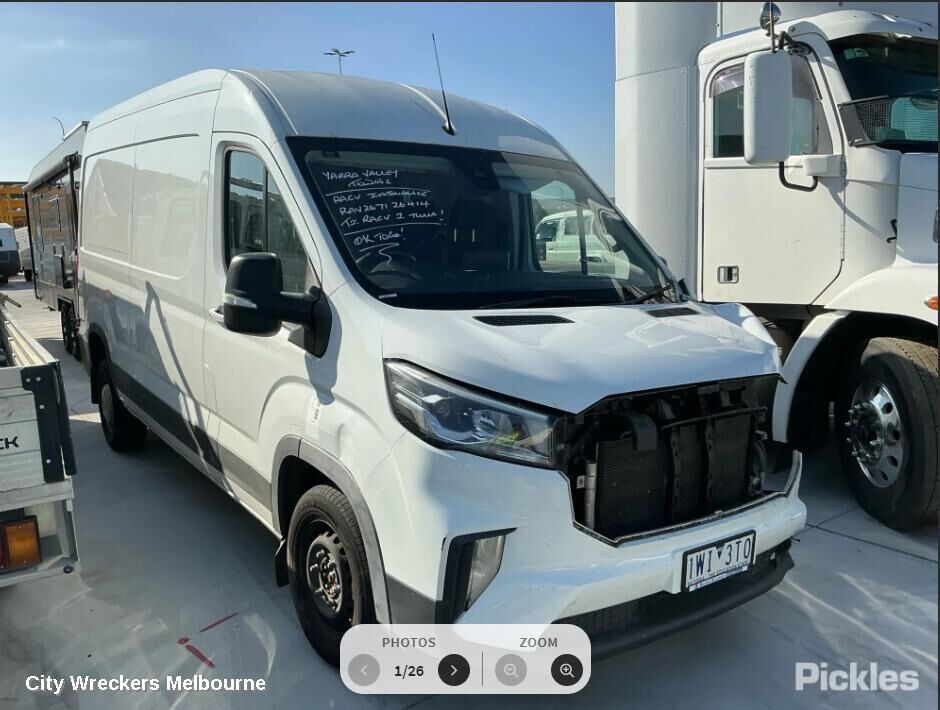 LDV DELIVER 9 2022 Right Front Door