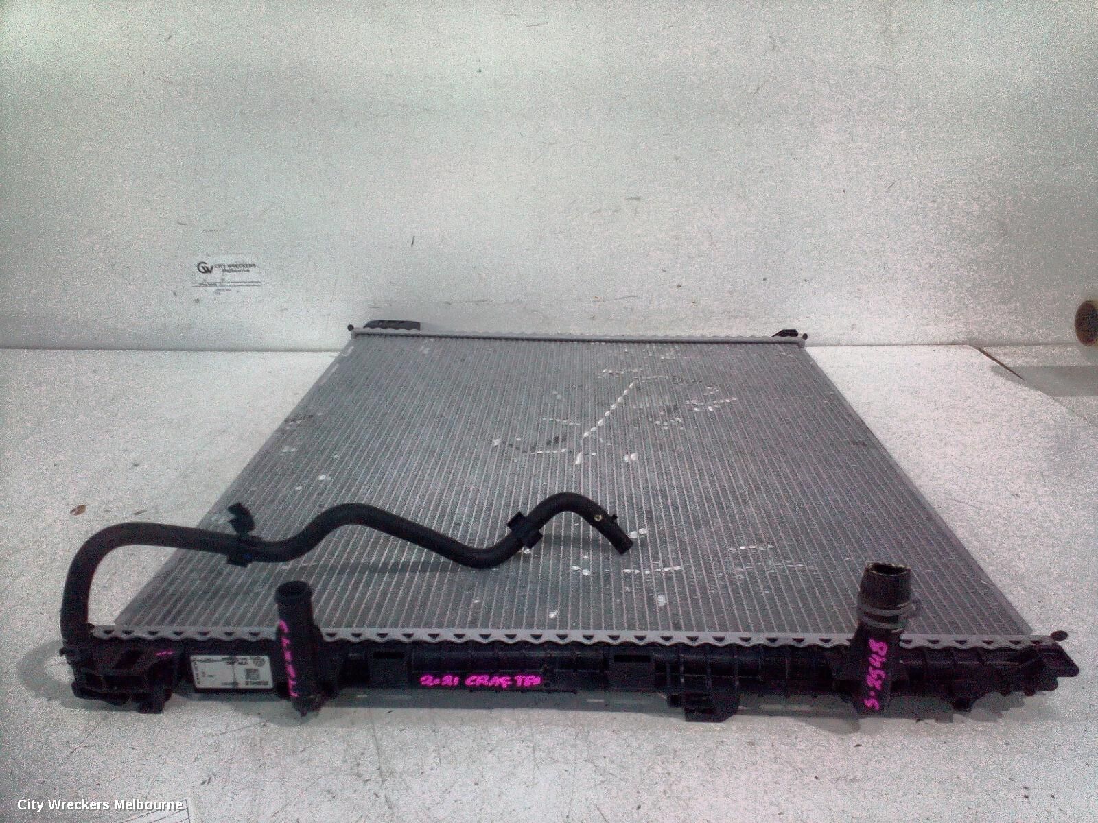 VOLKSWAGEN CRAFTER 2022 Radiator