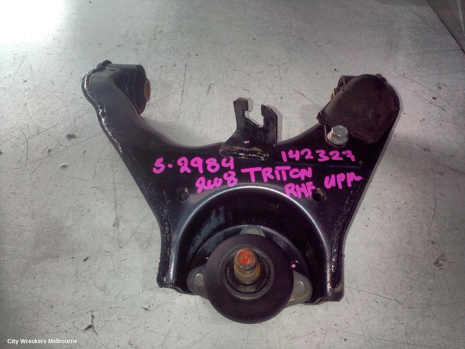 MITSUBISHI TRITON 2008 Right Front Lower Control Arm