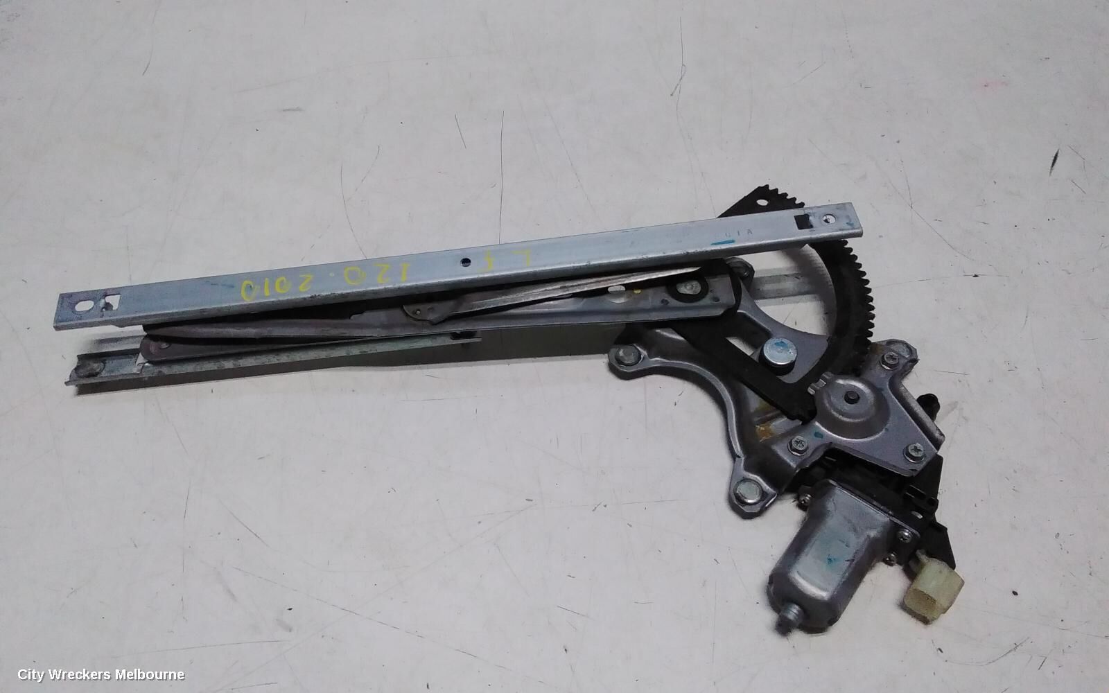 HYUNDAI I20 2010 Left Front Window Reg/Motor