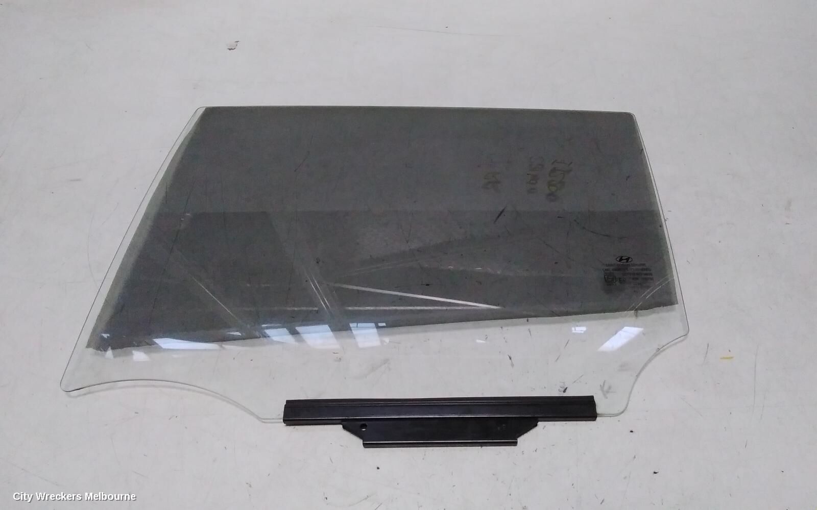 HYUNDAI I30 2010 Left Rear Door Window