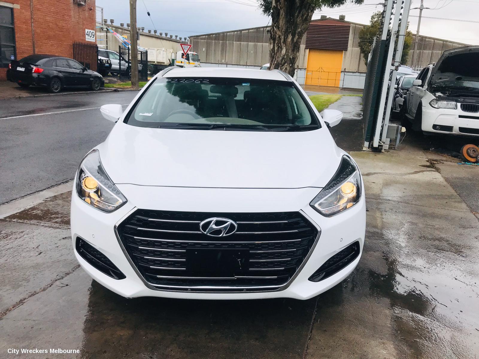 HYUNDAI I40 2017 Right Front Door