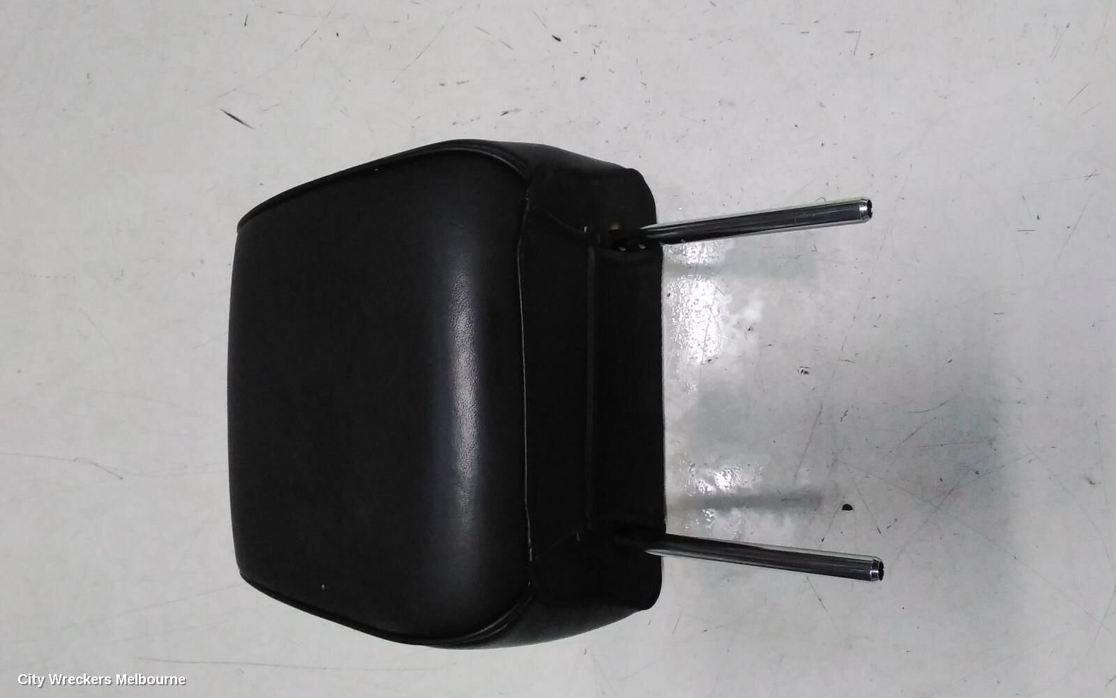 CHRYSLER 300C 2012 Headrest