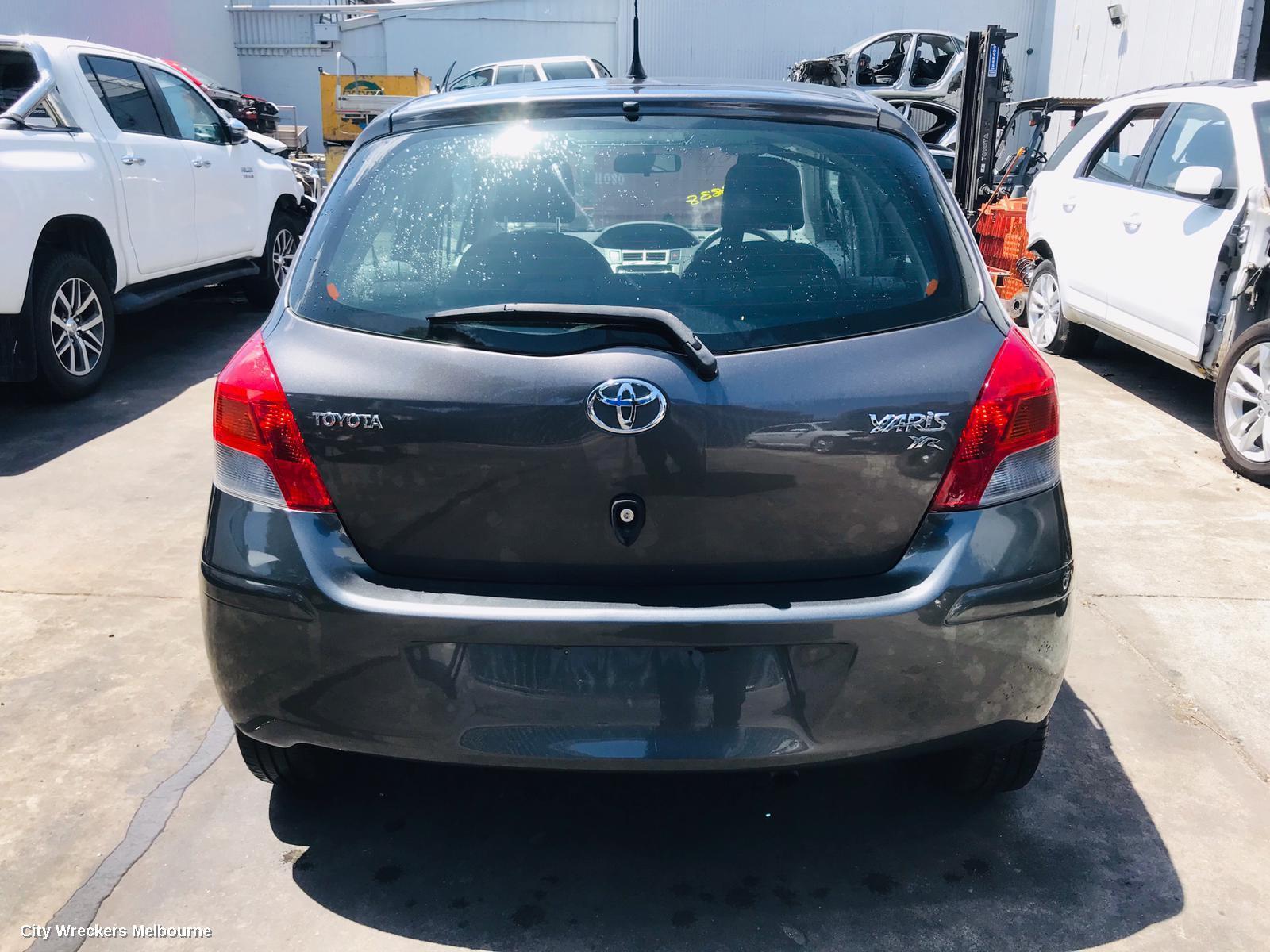 TOYOTA YARIS 2010 Mount