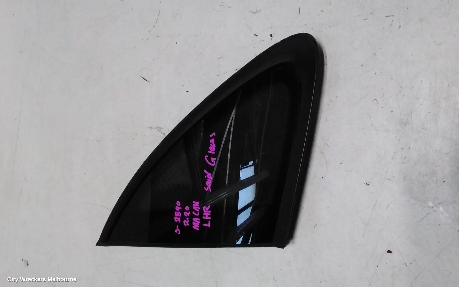 PORSCHE MACAN 2020 Left Rear Side Glass