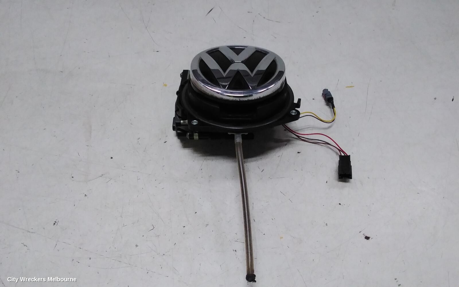 VOLKSWAGEN GOLF 2015 REVERSE CAMERA
