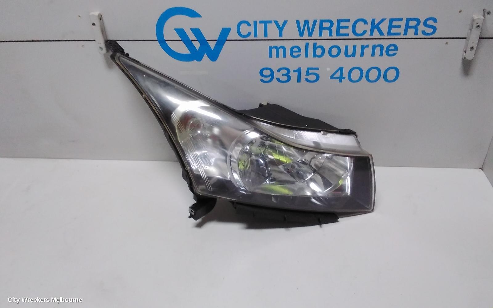 HOLDEN CRUZE 2009 Right Headlamp