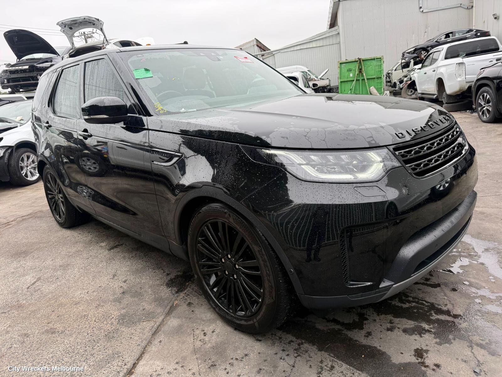 LAND ROVER DISCOVERY 2019 Water Pipes/Outlets