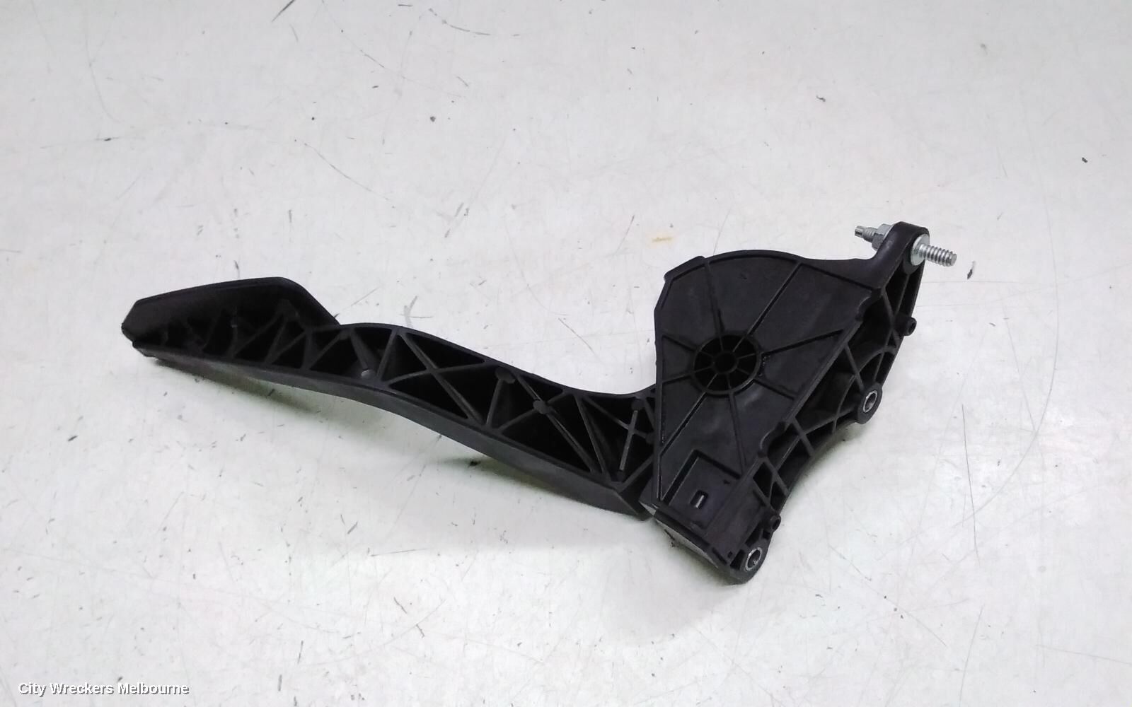 LAND ROVER DISCOVERY SPORT 2019 Pedal Assembly
