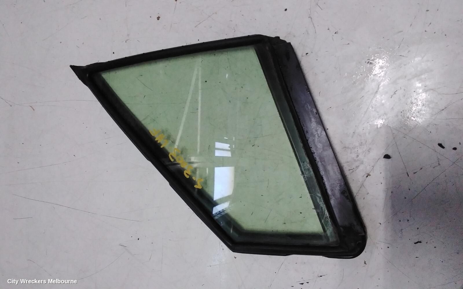 SUBARU IMPREZA 2015 Left Front 1/4 Door Glass