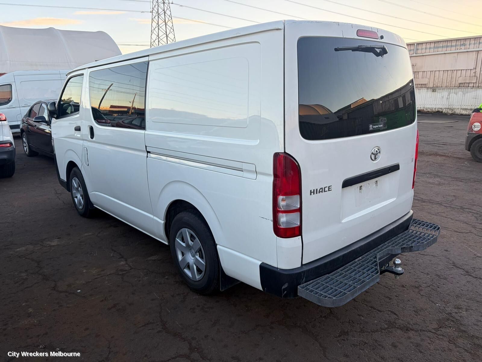 TOYOTA HIACE 2018 Alternator