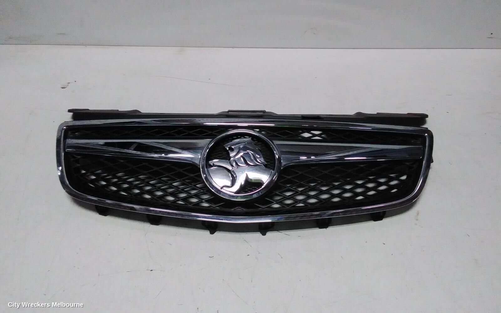 HOLDEN COMMODORE 2012 Grille