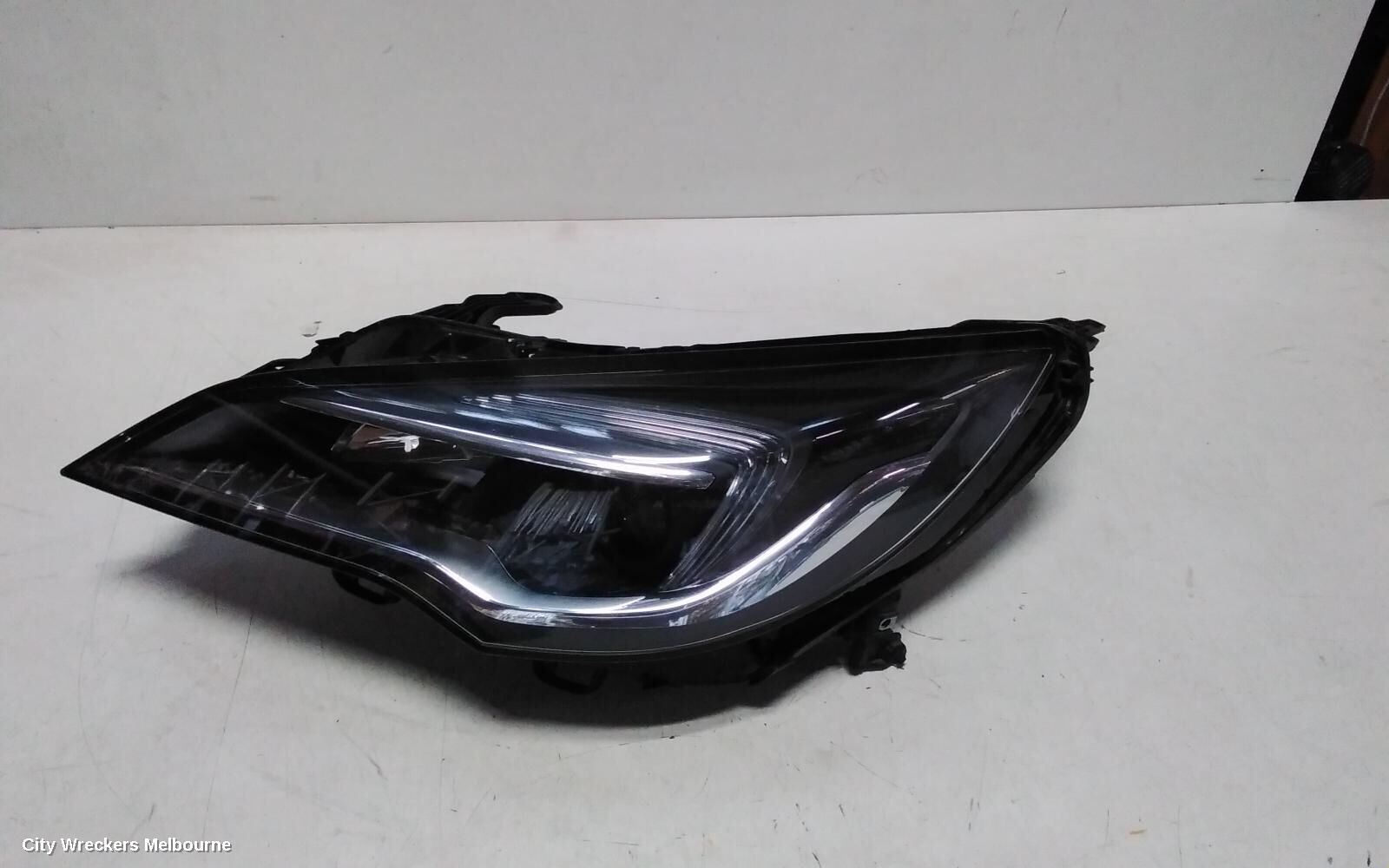 HOLDEN ASTRA 2018 Left Headlamp