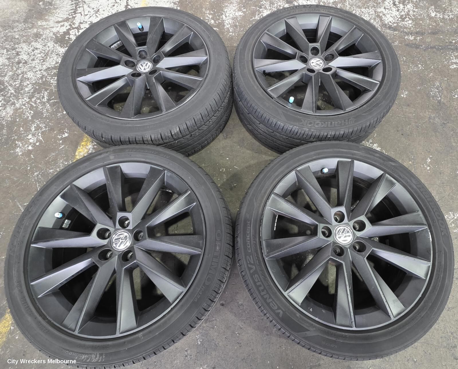 VOLKSWAGEN GOLF 2014 Wheel Mag
