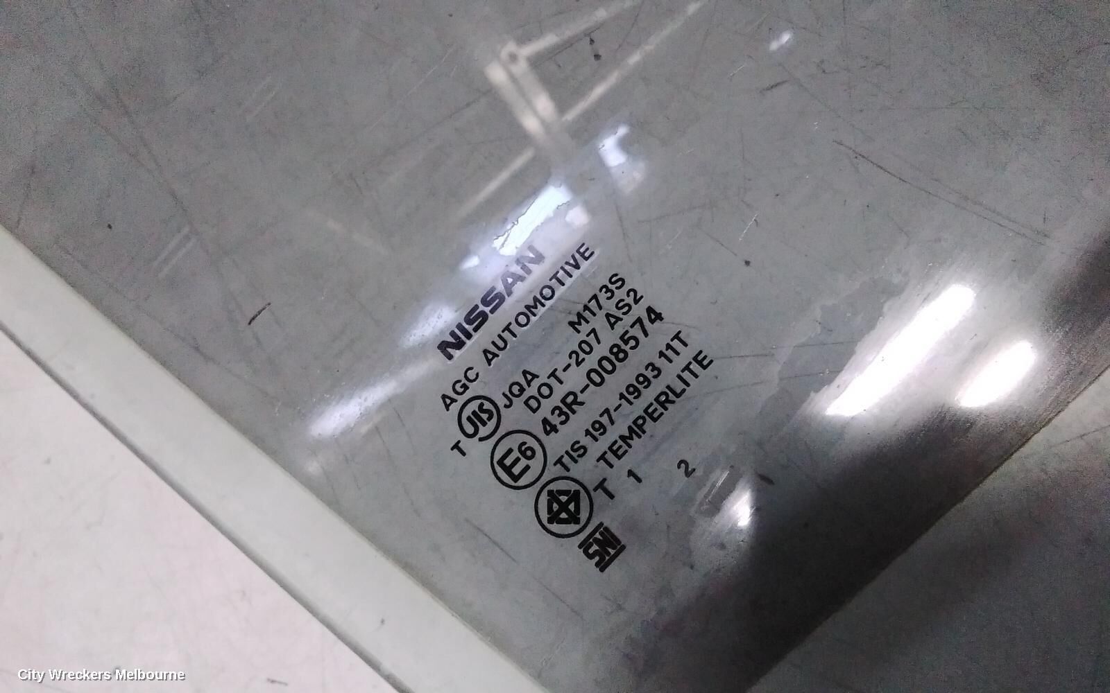 NISSAN MICRA 2011 Right Front Door Window