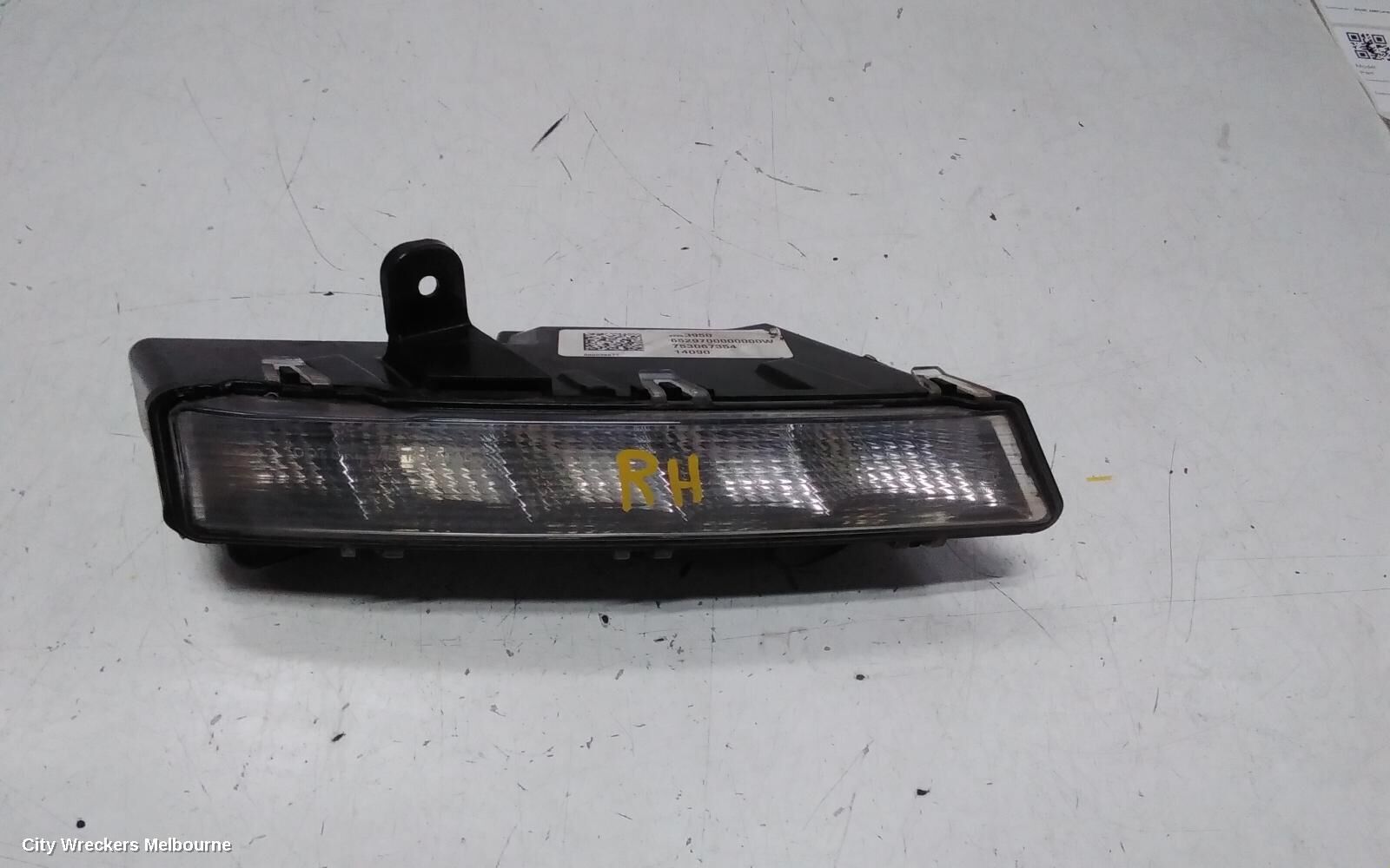 HOLDEN COMMODORE 2014 Right Indicator/Fog/Side