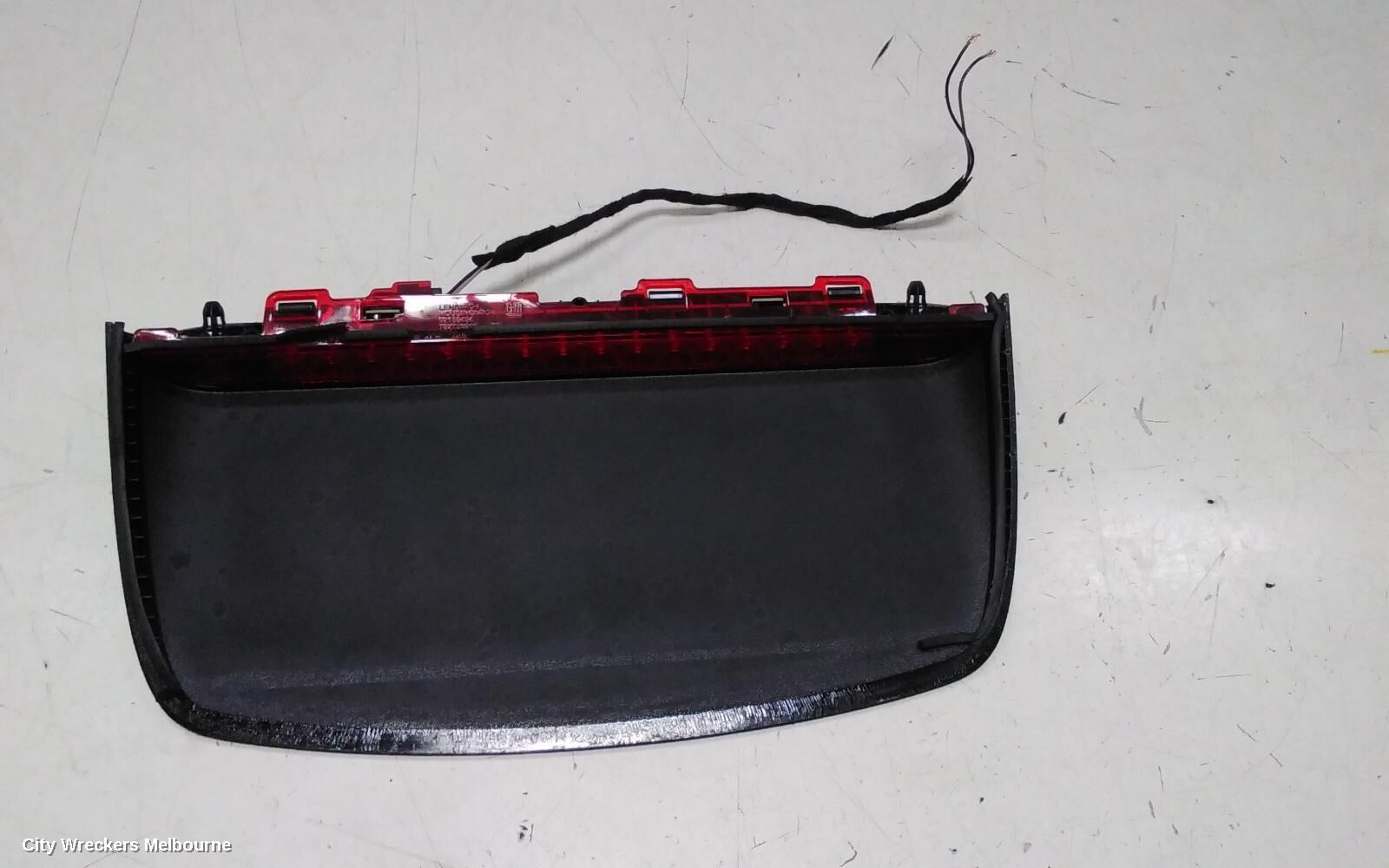 HOLDEN COMMODORE 2014 High Level Stoplight