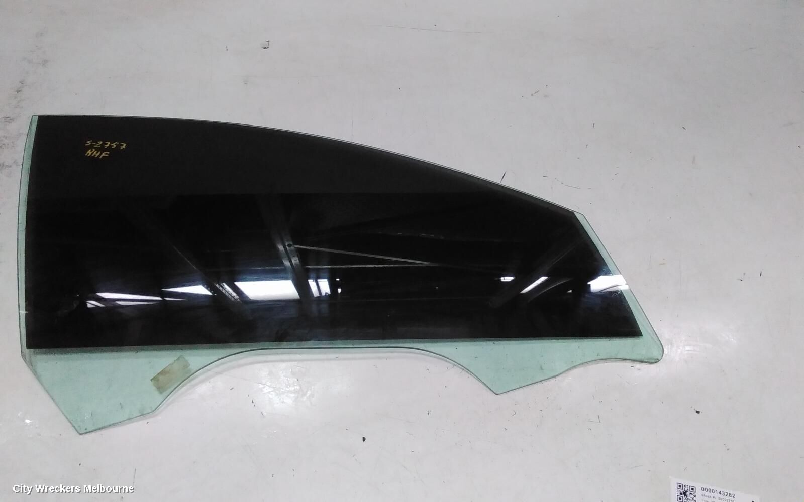 HOLDEN COMMODORE 2014 Right Front Door Window