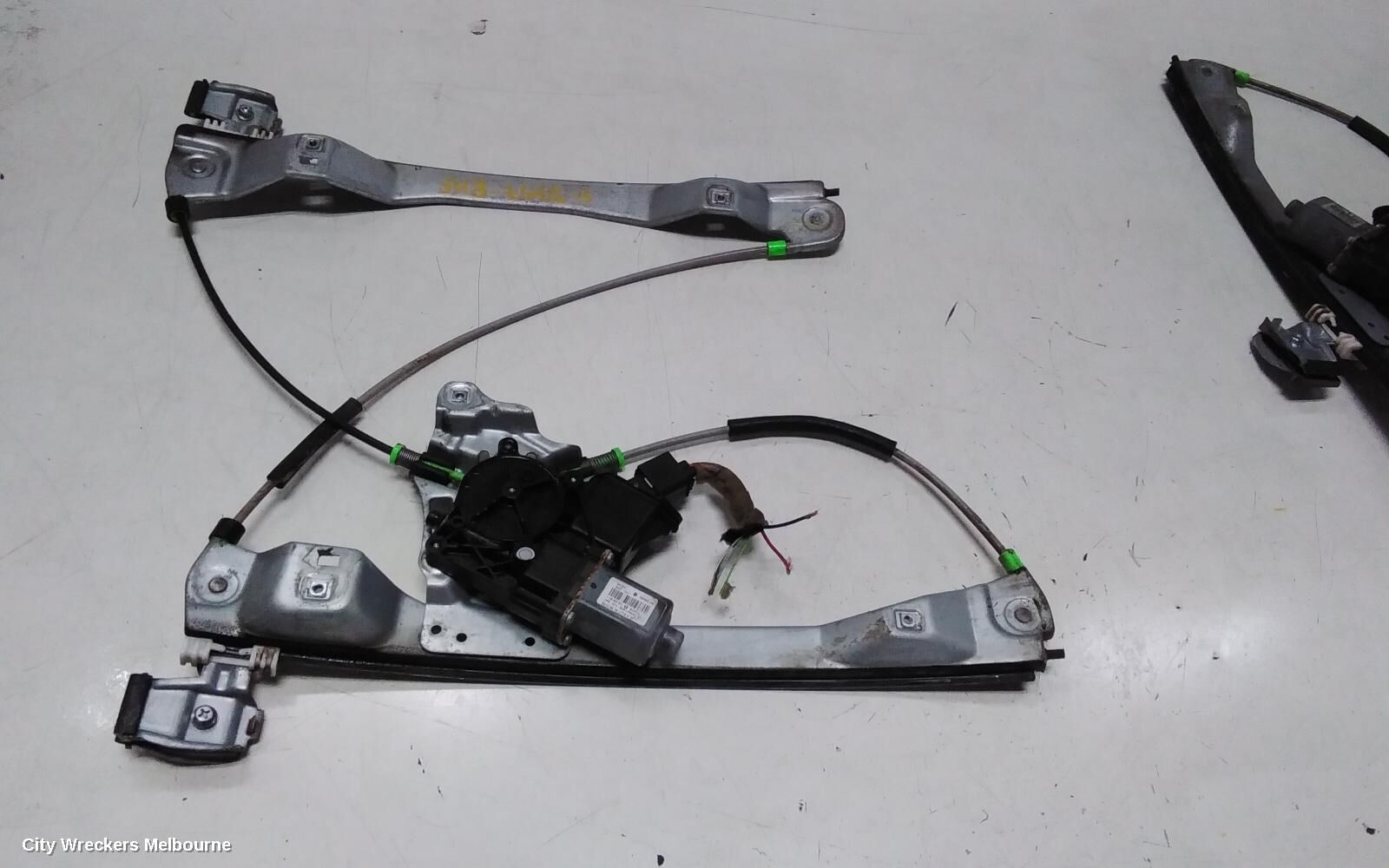 HOLDEN COMMODORE 2014 Right Front Window Reg/Motor