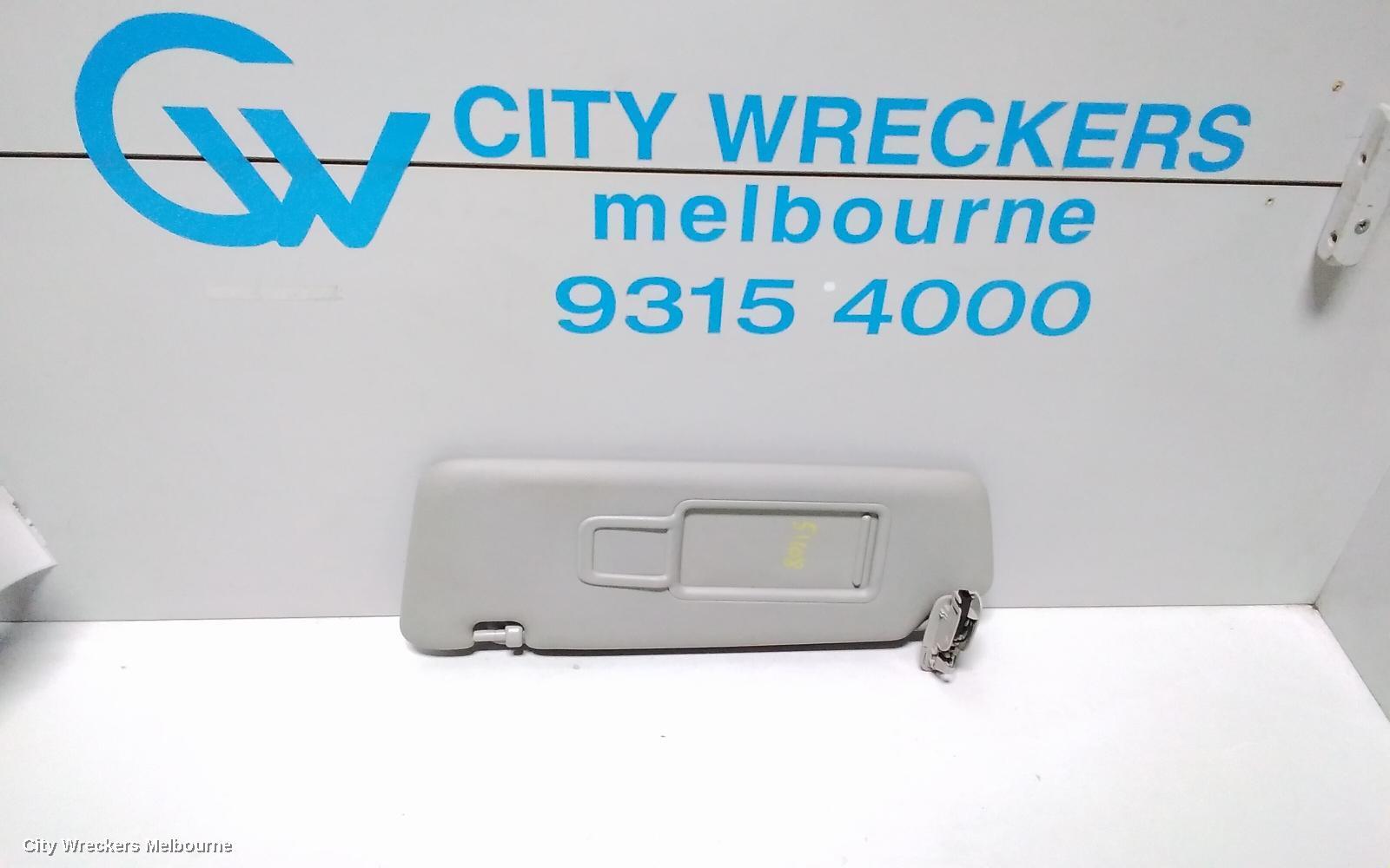 AUDI Q5 2010 Sunvisor
