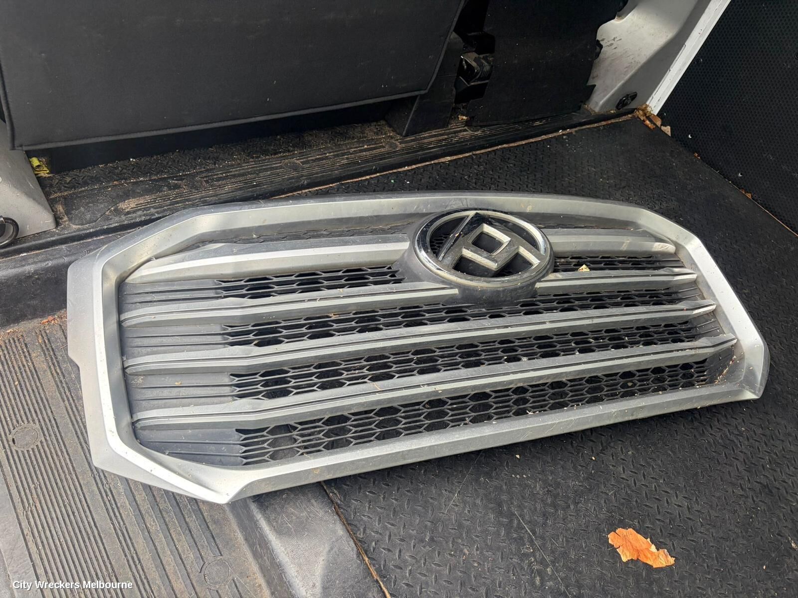 LDV DELIVER 9 2022 Grille