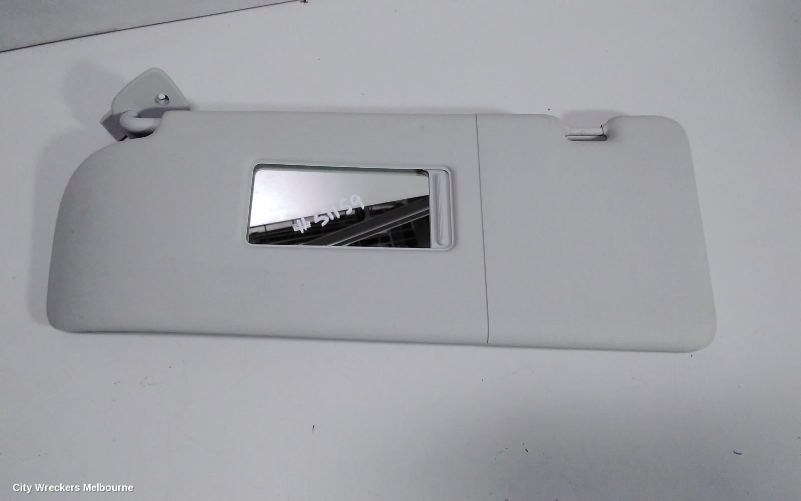 VOLKSWAGEN AMAROK 2012 Sunvisor