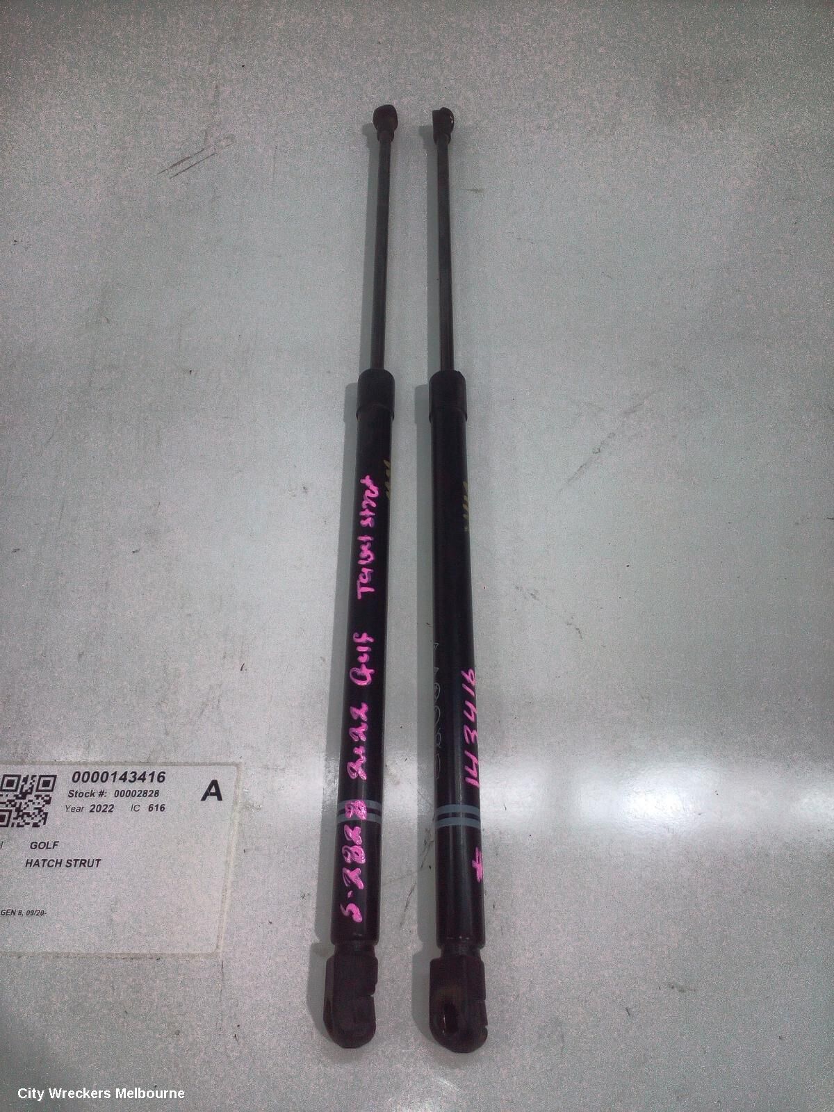 VOLKSWAGEN GOLF 2022 Hatch Strut