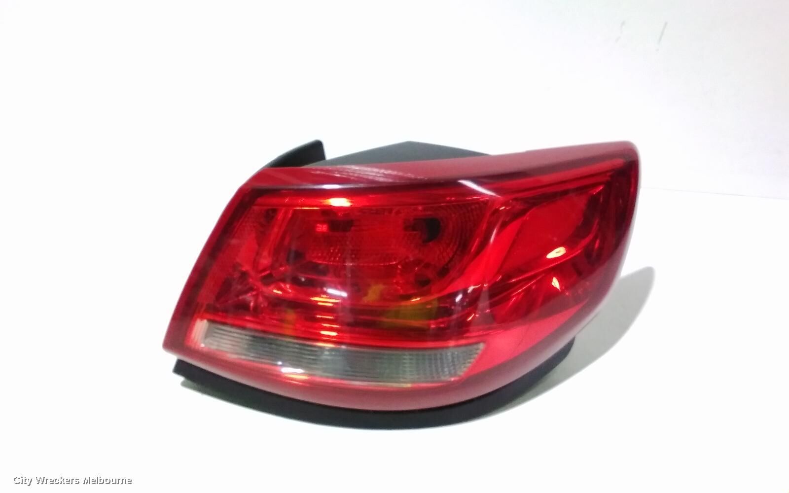 HOLDEN COMMODORE 2015 Right Taillight